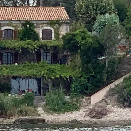 A Casa Di Pietra بيت للعطل *
